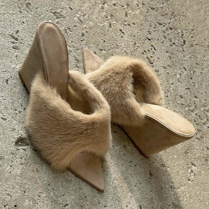 Winter Clothing Brands - Pluizige Vrouwen Slippers Wiggen Platform Sandalen