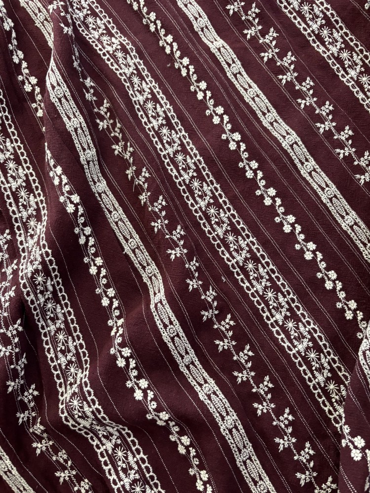 Geborduurde gestreepte linnen  - Winter Clothing Material recensie en prijs